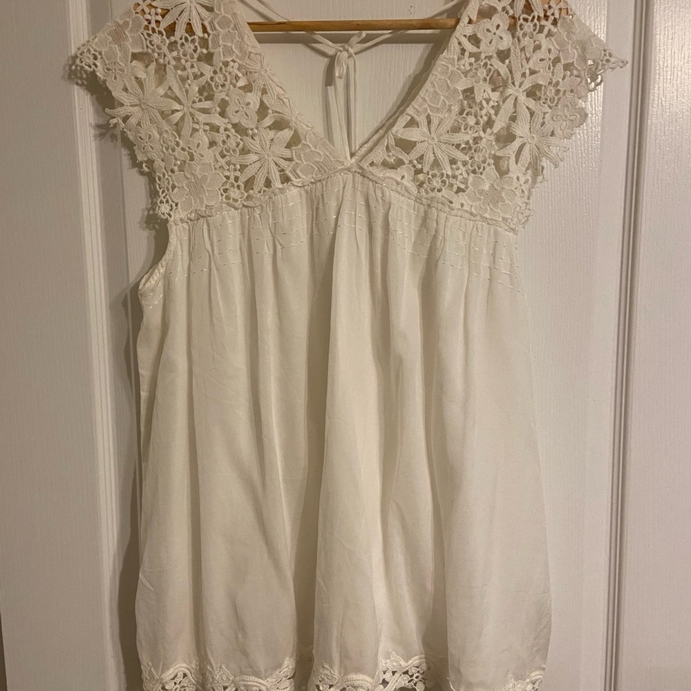 Love by Johnny Was White Lace Sleeveless Top